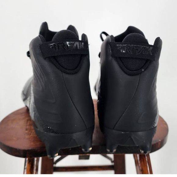 NEW Adidas Freak X Carbon Mid Tripple Black Football Cleats Size 18 - Picture 5 of 9
